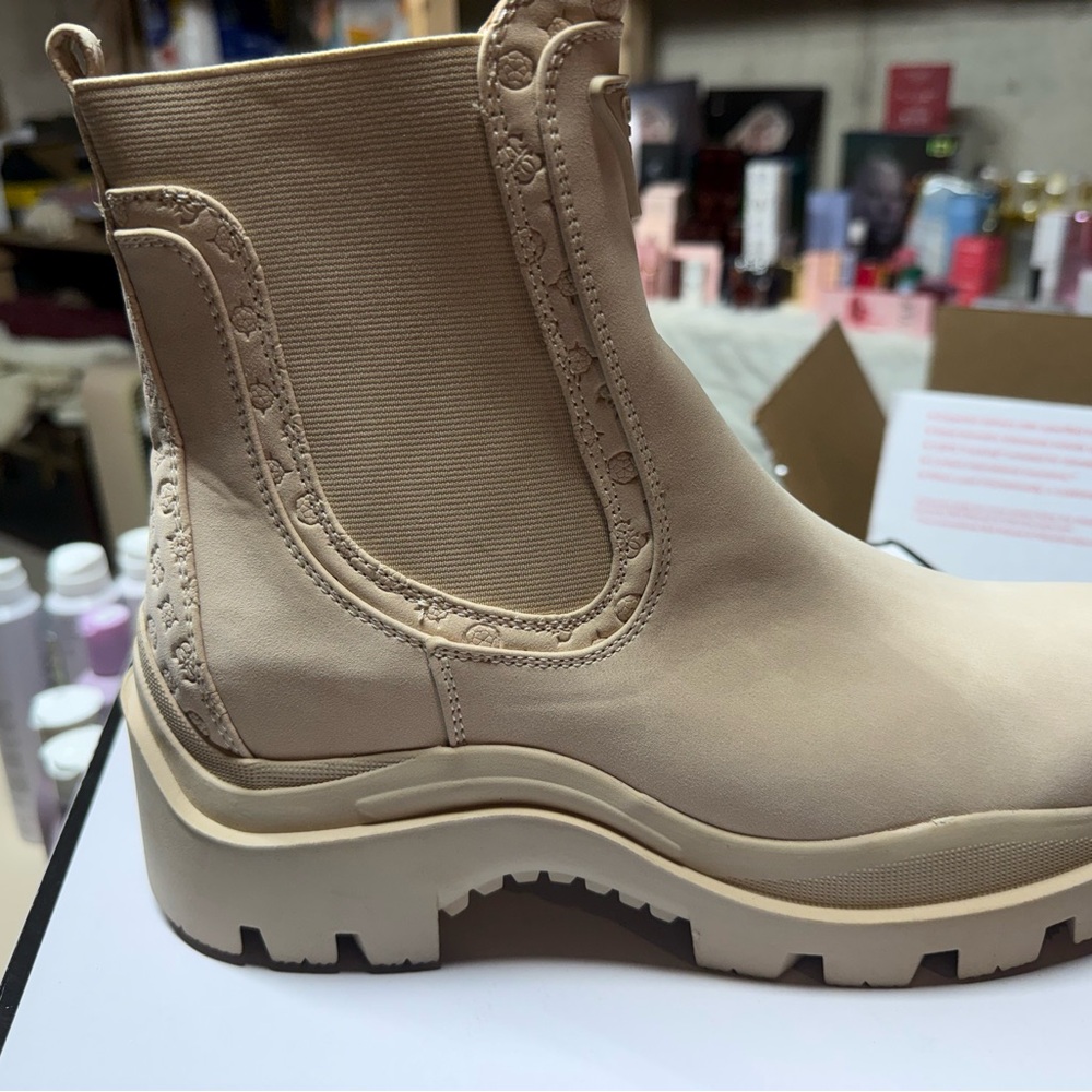 Guess Beige Ankle Booties